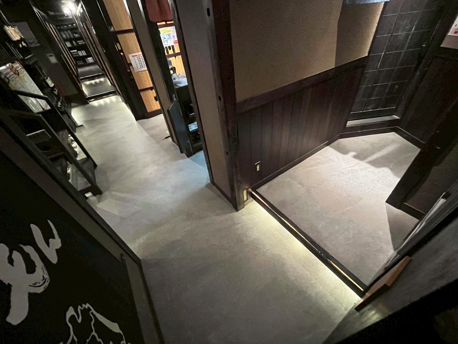 広島県呉市にて床の長尺シート張替工事を完了しました(^^♪