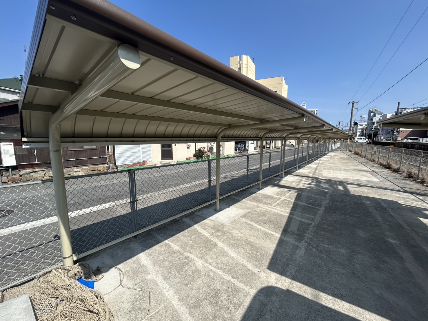 「西広島駅付近」にて「サイクルポート新設工事」を完了致しました(^^)/